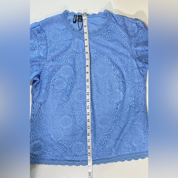 Pieces Short Sleeve Lace Top Women's Extra Small Periwinkle Quiet Luxury NWT - Picture 8 of 10
